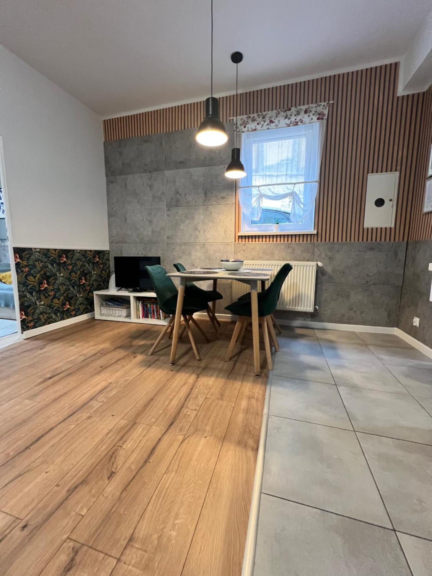 Apartamenty Cieplicka 20A Jelenia Góra Esterno foto