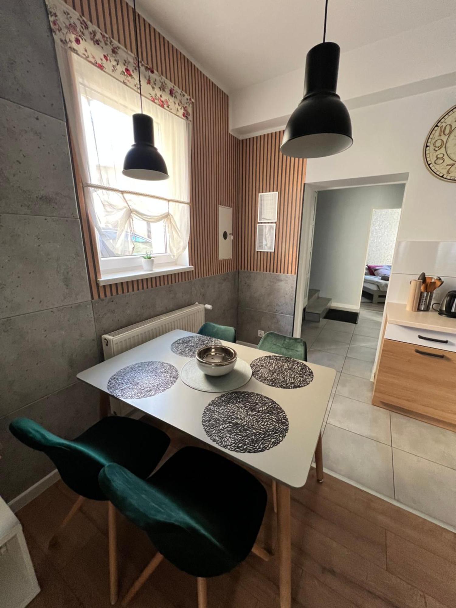 Apartamenty Cieplicka 20A Jelenia Góra Esterno foto